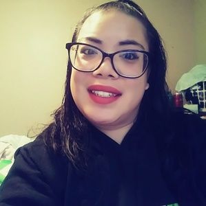 Meet your Posher, Briana